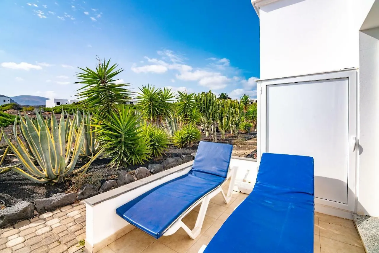 Charco Del Palo Bungalows